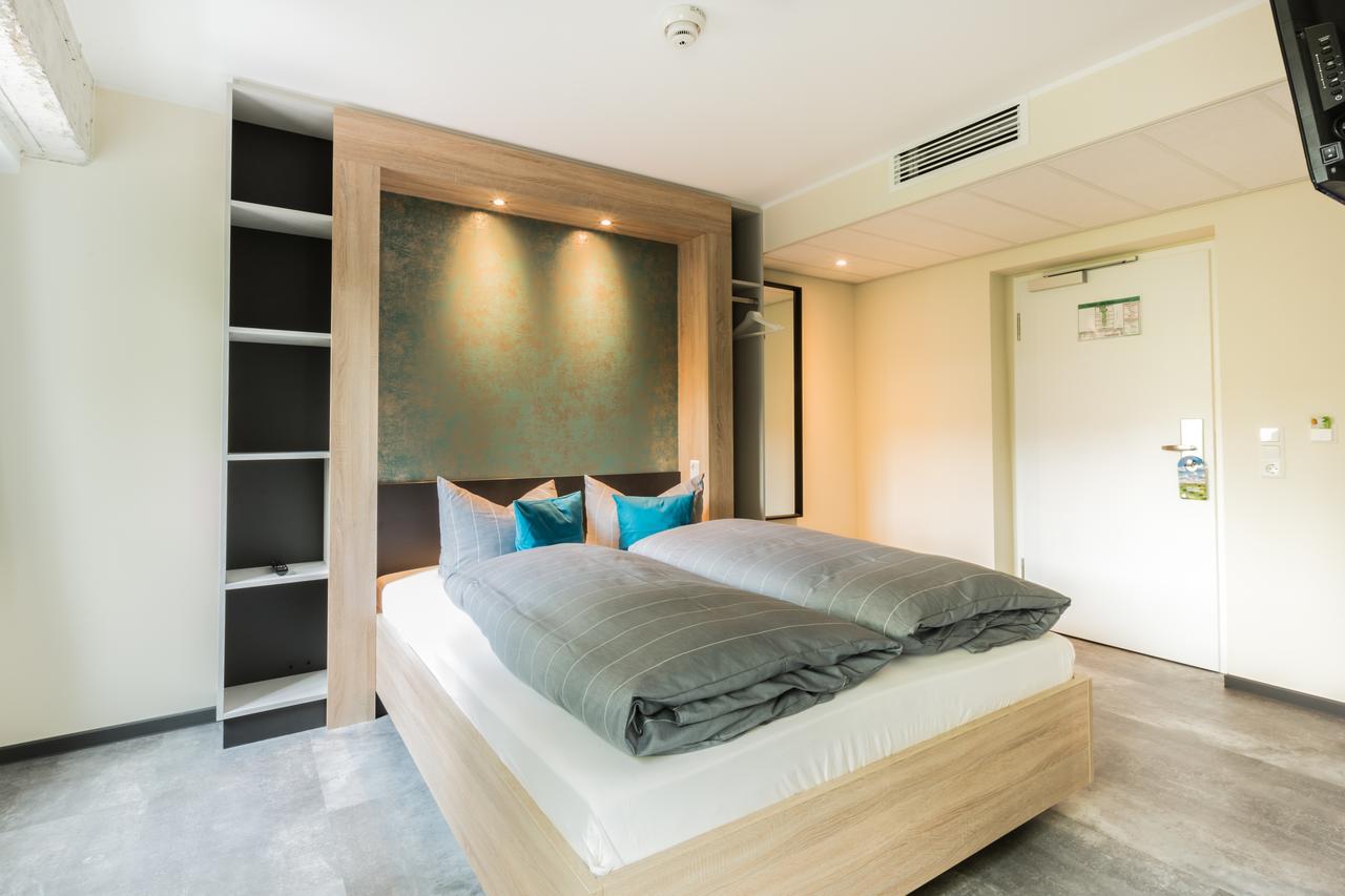 Hotel Dh -Deutsches Haus- เอมเดน ภายนอก รูปภาพ
